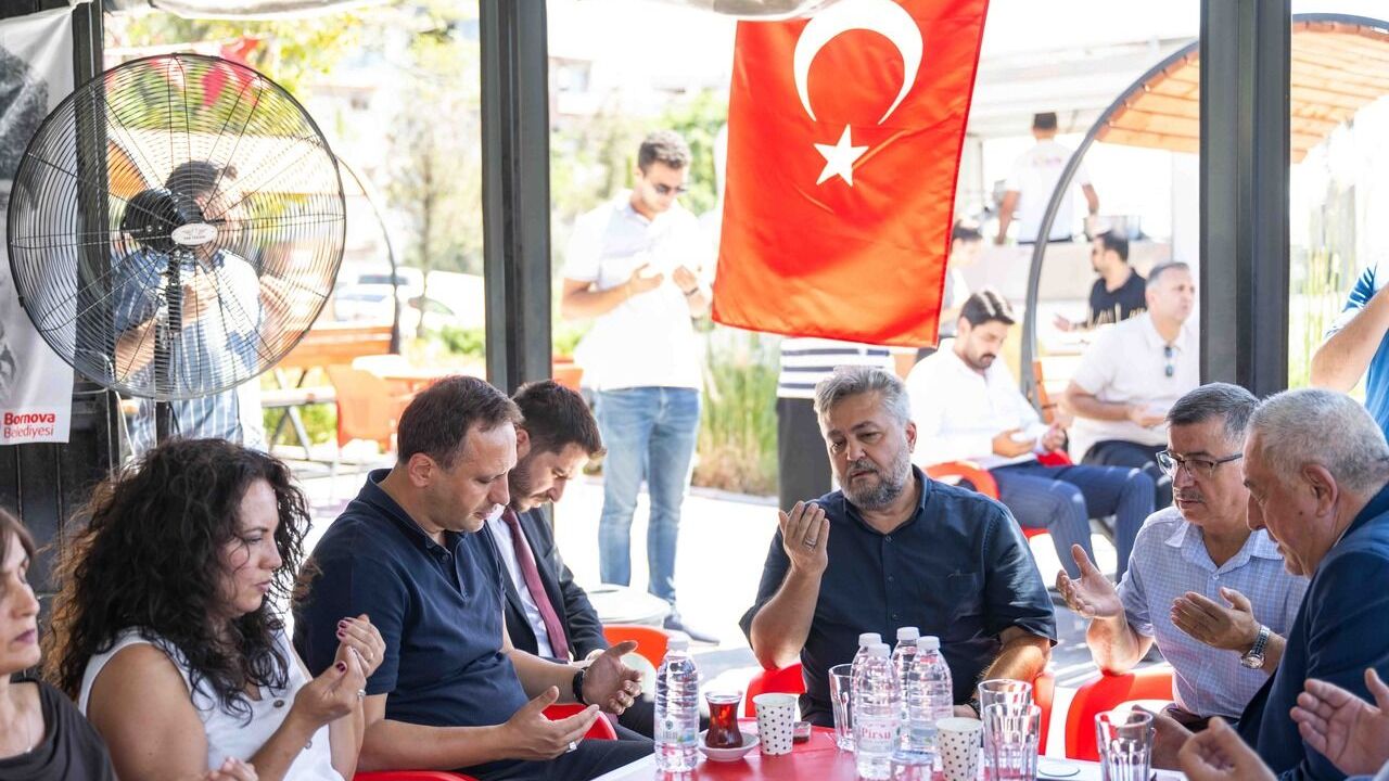 Bornova KKTC'deki gemi kazasında hayatını kaybedenleri unutmadı