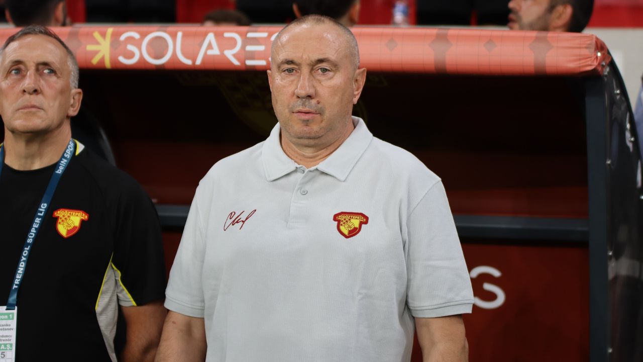 Göztepe, Stanimir Stoilov'un sözleşmesini uzattı
