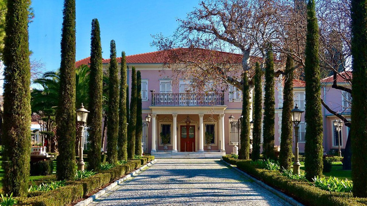 İzmir Balçova Müzeleri: Balçova’daki Tüm Müze ve Müze Niteliğindeki Kültür Durakları