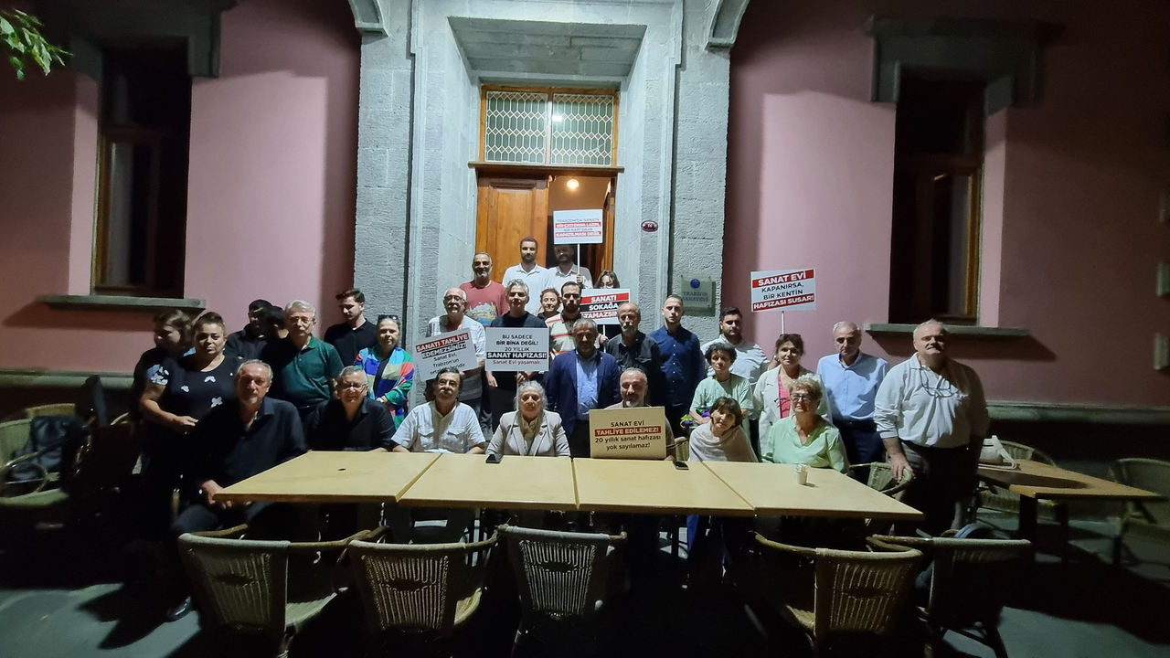 Trabzon Sanatevi'nde gece nöbeti: Sayım ekipleri binaya giremedi