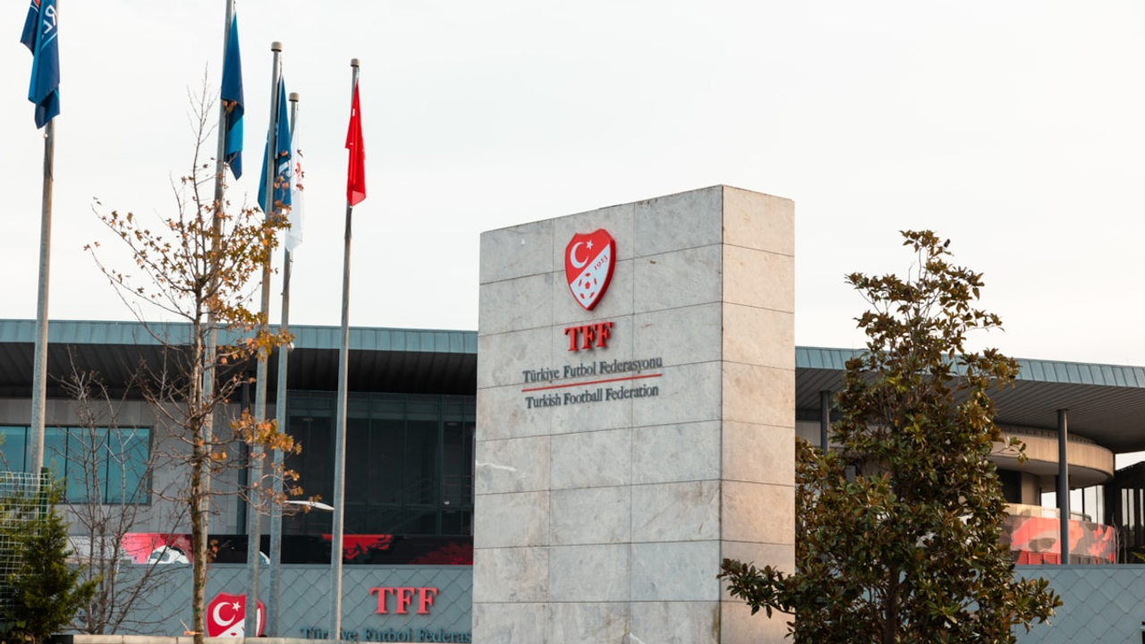 TFF, bahis oynadığı tespit edilen yöneticileri açıkladı
