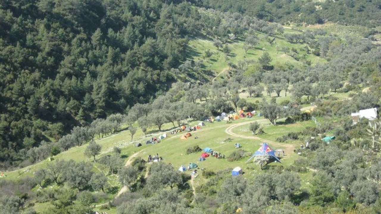 Buca’da Kamp Yapılabilecek Yerler: Şehirden Uzaklaşmadan Doğayla Buluşun