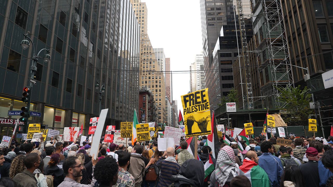 New York'ta Netanyahu'ya protesto: 103 kişi gözaltına alındı
