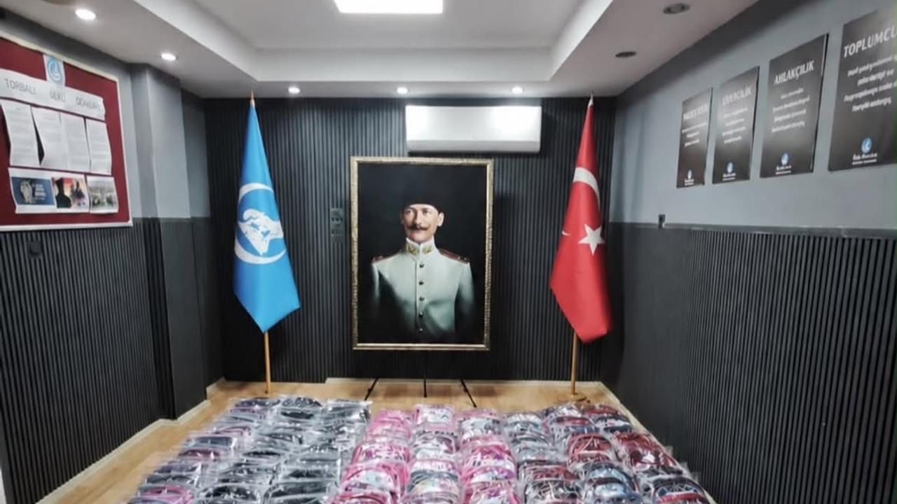 Torbalı Ülkü Ocakları’ndan çocuklara eğitim desteği