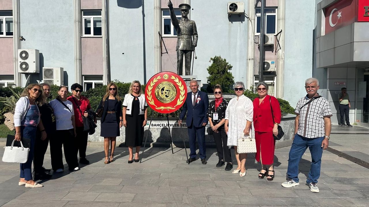 İzmir’in kurtuluşunun 104. yıl dönümünde ADD’den '9 Eylül' töreni