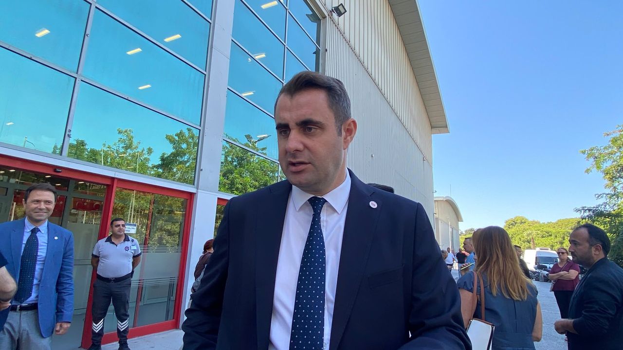YENİ Parti İzmir İl Başkanı Güç, AK Parti'ye eleştiri yöneltti: 'AK Parti iktidarı bir sene içerisinde gidiyor'