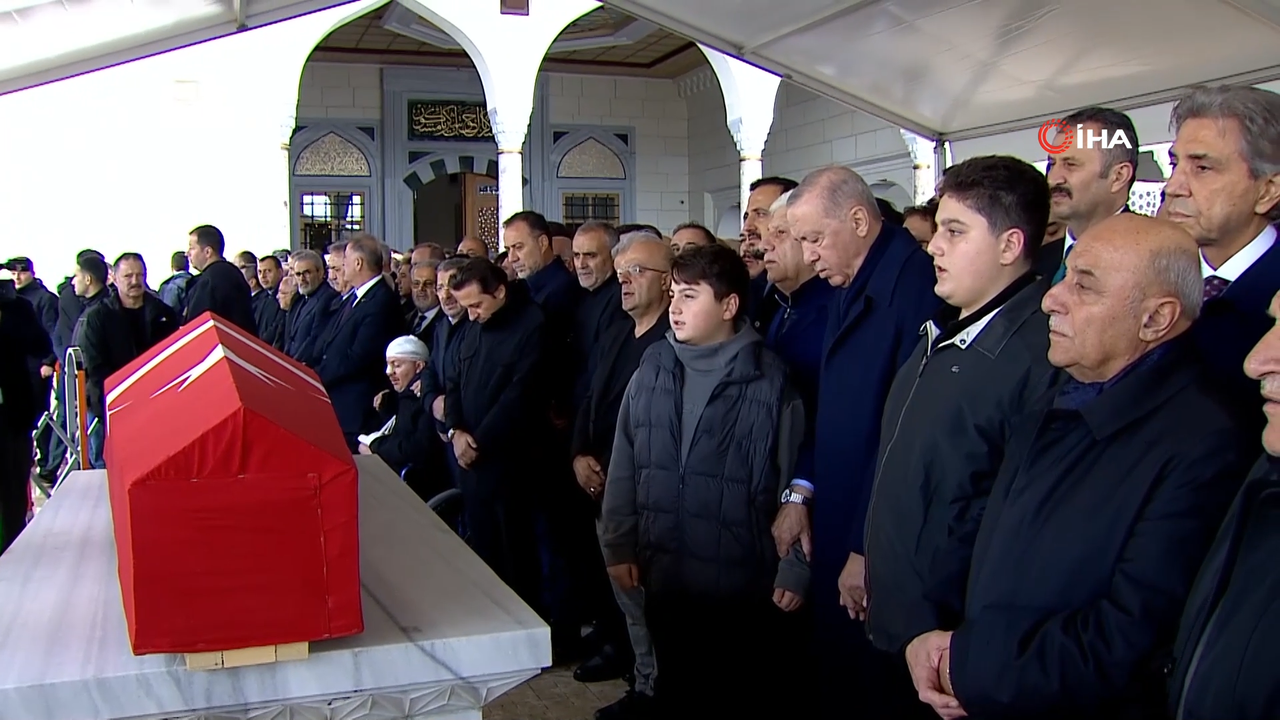 Üsküdar Belediye Başkan Vekili Dündar Ziya Gültekin'in cenaze töreni yapıldı
