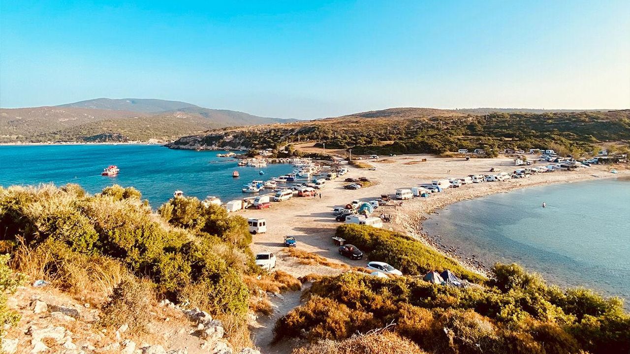 Urla Deniz Kamping: Ege'nin Doğasında Kamp ve Tatil Rehberi
