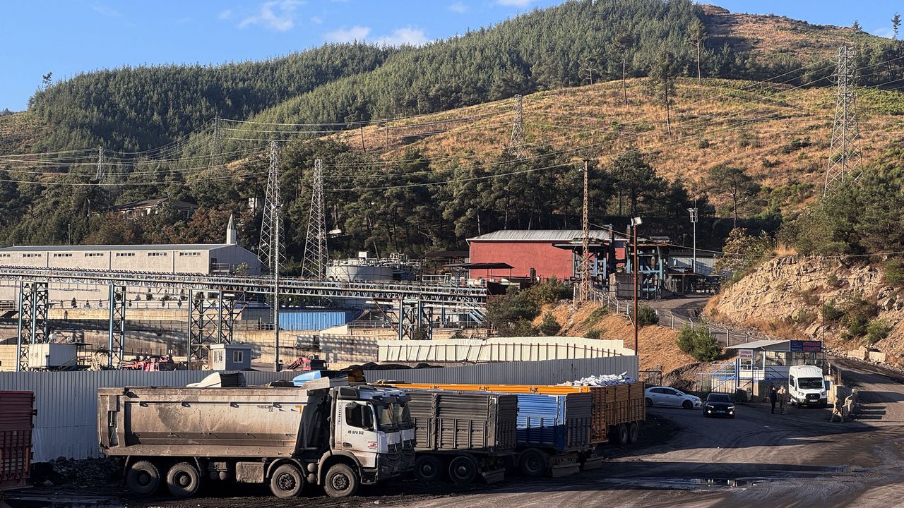 Soma'da maden göçüğünde 5 işçi öldü, 9 kişi gözaltına alındı