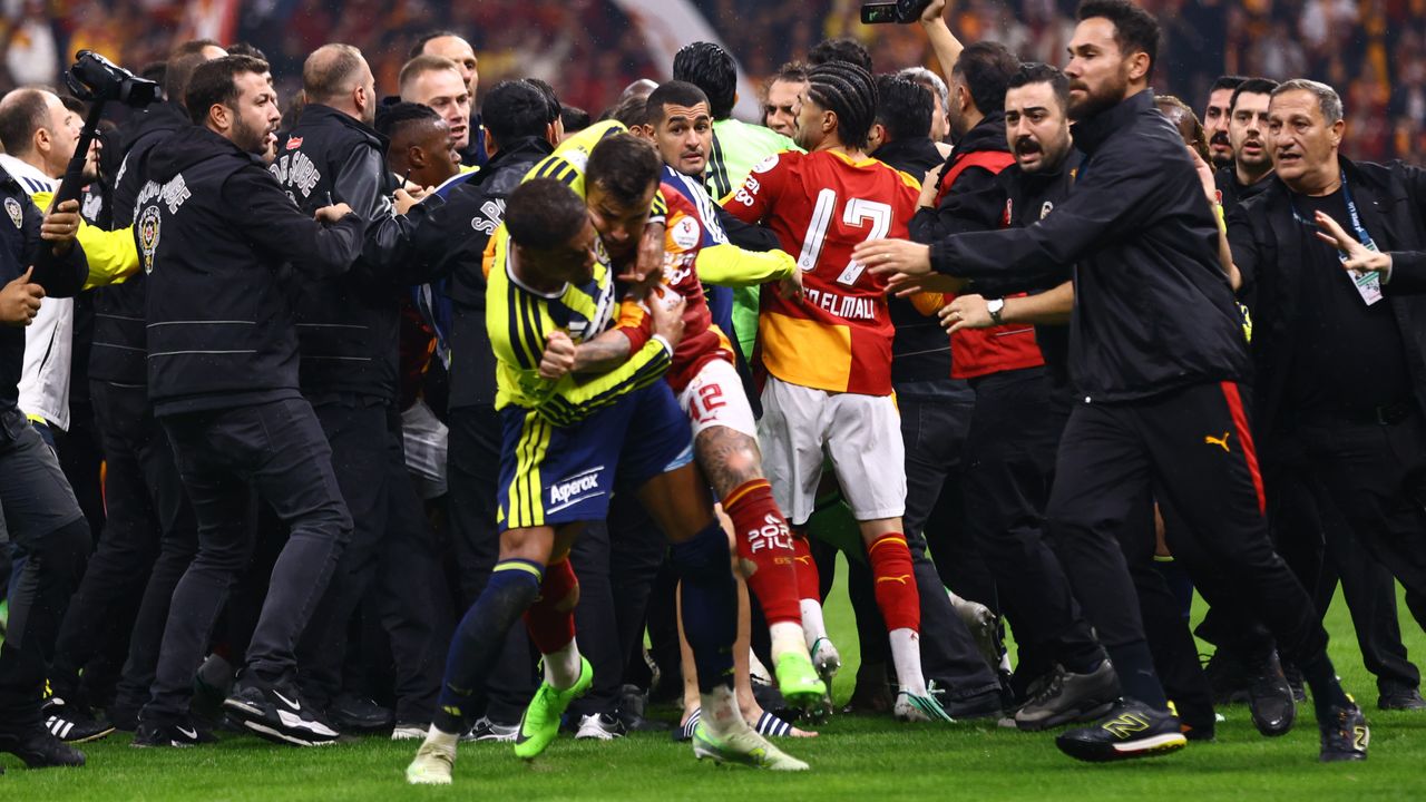 Fenerbahçe'den Galatasaray'a derbi tepkisi: "Misafirperverliğe yakışmadı"