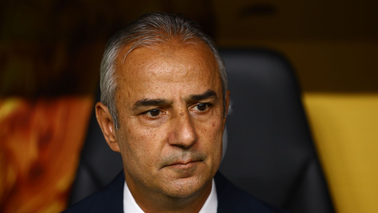 Fenerbahçe'de İsmail Kartal istifa edebilir