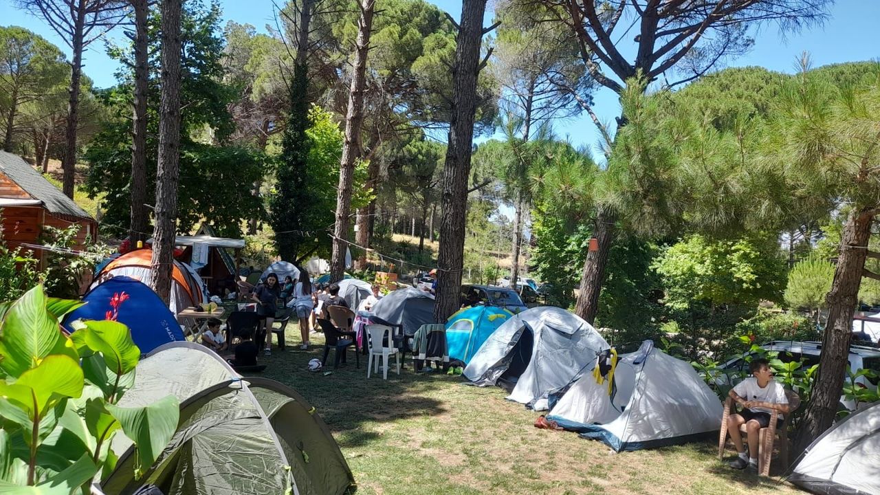 Kozak Yaylası Kamp Alanı: Bergama’da Doğayla İç İçe Bir Tatil