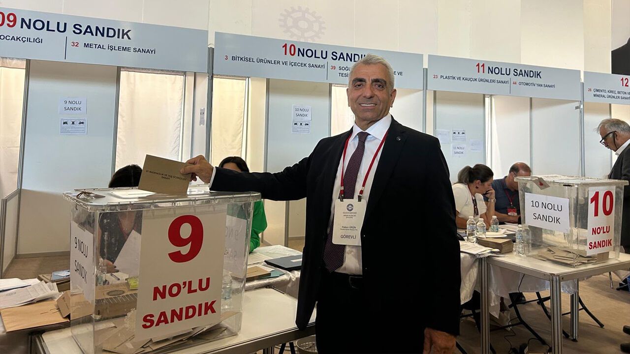 EBSO’da Hakan Ürün oyunu kullandı: “İlk defa bu kadar yoğun katılımlı bir seçimimiz oluyor”
