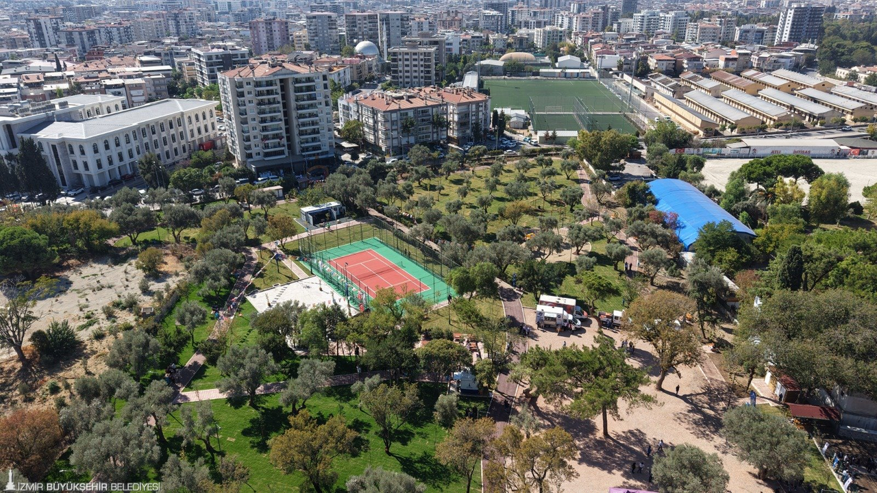 İzmir’de spor salonu açık havaya taşındı: Altıncı istasyon Buca Halk Park’ta