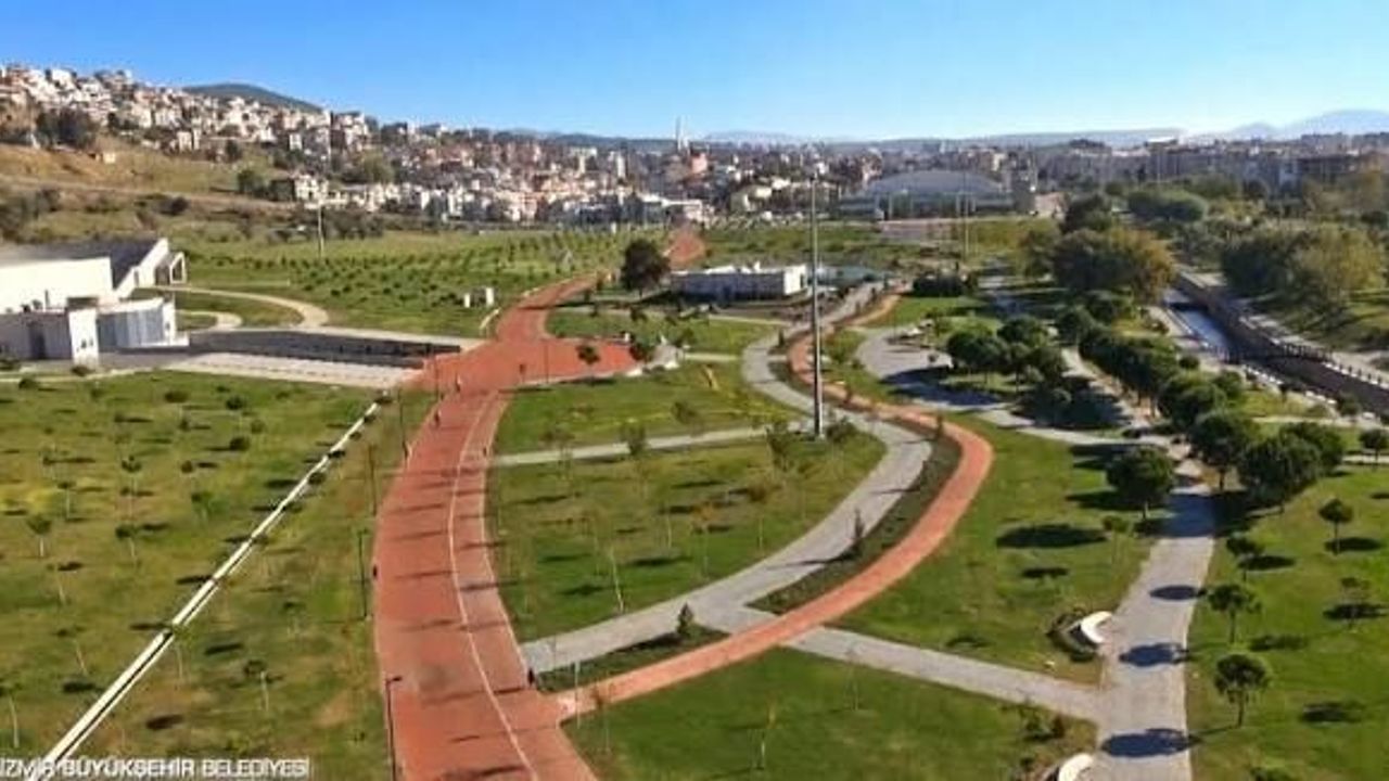İBB Karavan Park İzmir: Balçova İnciraltı’nda Karavanla Konaklama Rehberi