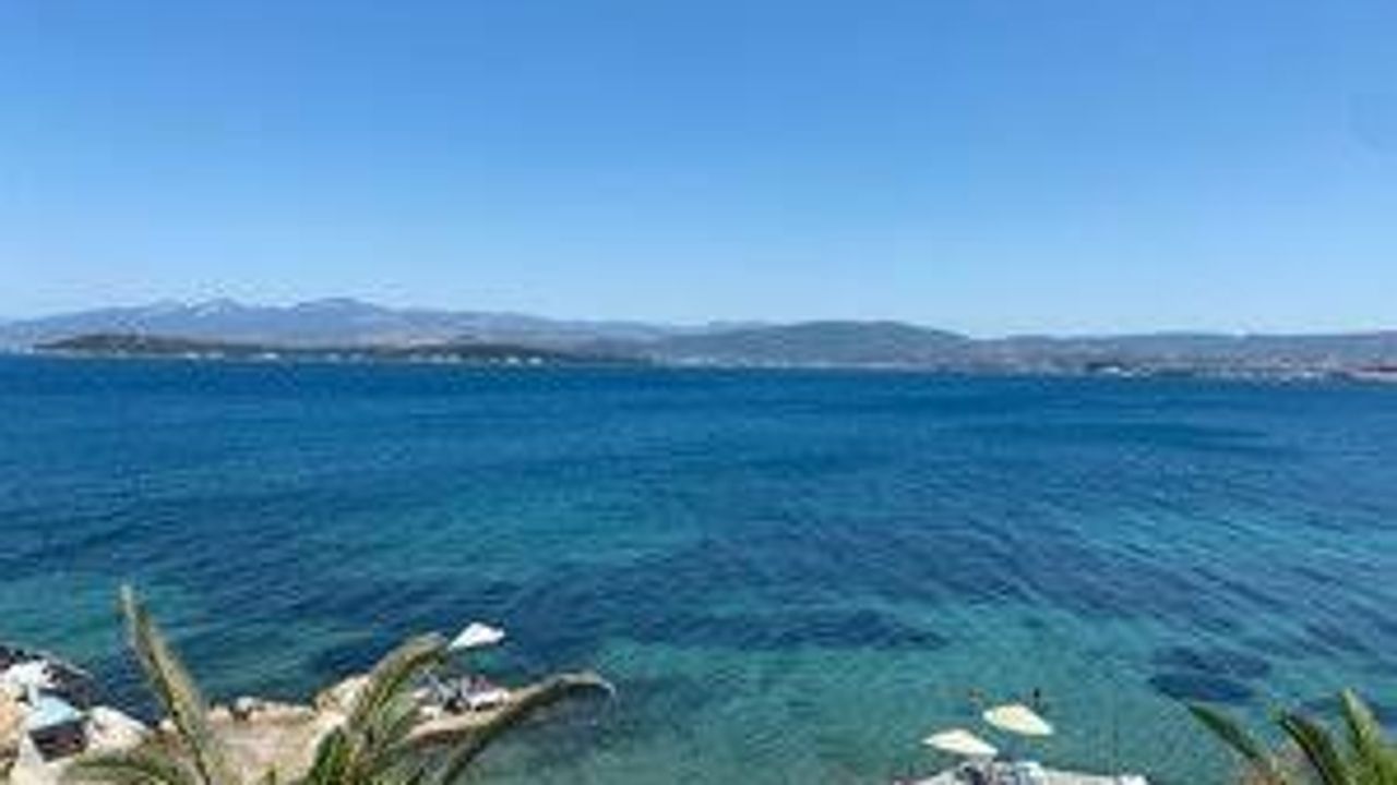 Özbekaltı Plajı: Urla'nın doğal sahil cenneti
