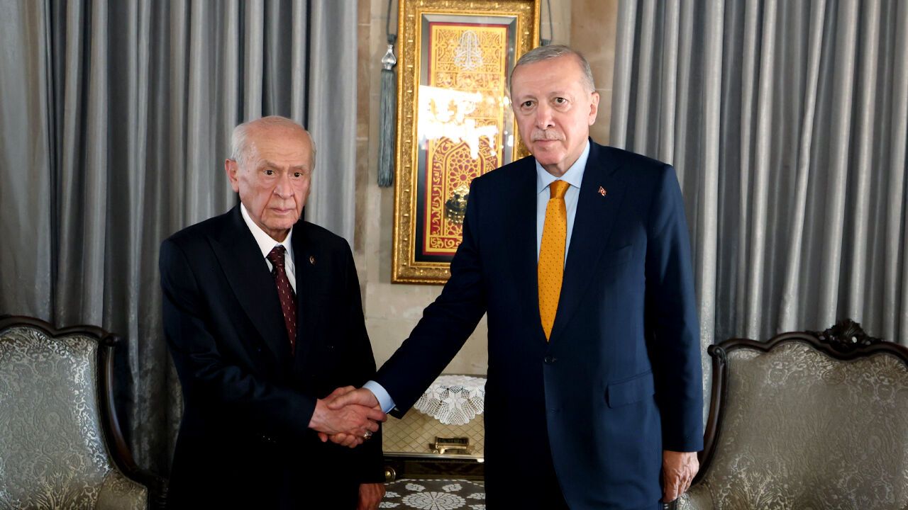 Bahçeli'nin 'Yürütmede Erdoğan, yasamada MHP' formülü: Perde arkası