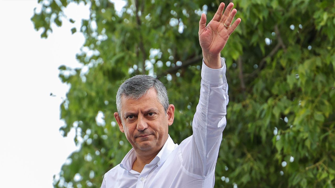 Özgür Özel: İzmir'deki seçimlerde 'özür borcu' açıklaması