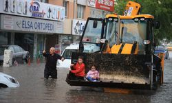 Ankara'da cadde ve sokaklar göle döndü!