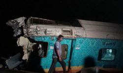 Hindistan'da feci kaza! 50 kişi hayatını kaybetti