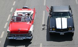 İstanbul'da 30 Ağustos klasik arabalarla kutlandı