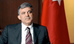 Abdullah Gül 30 Ağustos'u "Atatürk" ile andı ancak...