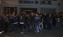 Sendika binasının önünde protesto! Sosyal haklarımızı istiyoruz