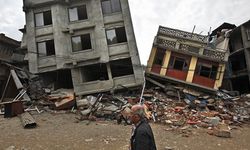 Nepal'de art arda korkutan depremler!