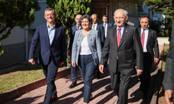 CHP Genel Başkanı Özgür Özel Kemal Kılıçdaroğlu'nu evinde ziyaret etti