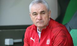 Rıza Çalımbay resmen Beşiktaş'ın yeni teknik adamı!