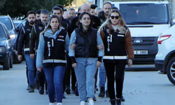 Adana Büyükşehir Belediyesi'ne yapılan şafak operasyonunun ardından 'estetik ameliyat' skandalı çıktı!