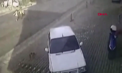 Bartın'da iki ilkokul öğrencisine taksi çarptı: Kaza anı kamerada