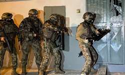 6 ilde 'Kafes-43' operasyonu! Interpol'de arama kaydı bulunan 23 şüpheli yakalandı