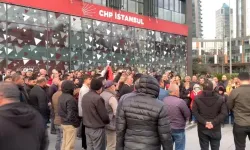 CHP İstanbul il binası önünde gerginlik!