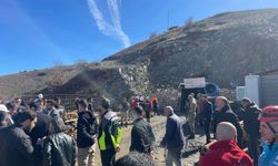 Elazığ'da maden ocağında göçük: İşçiler toprak altında kaldı!