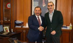 Erdal Beşikçioğlu 'belediyeyi borçsuz devraldım' demişti! MHP'li Enver Demirel'den teşekkür