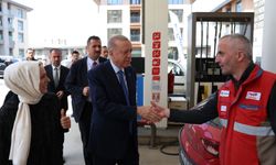 Erdoğan'dan sürpriz ziyaret! Gören önce şaşırdı, sonra yanına gitti