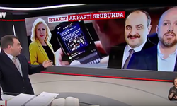 Mustafa Varank ile Bilal Erdoğan'ın emojili ıstakoz mesajlaşması kameralara yakalandı!