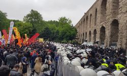 İstanbul'da 1 Mayıs gerilimi! Taksim'e çıkan yollar kapatıldı, gözaltılar var: Polisle göstericiler arasında arbede