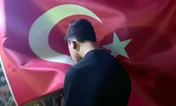 Milli İstihbarat Teşkilatı duyurdu! Türk bayrağına saldıran şüpheli yakalandı