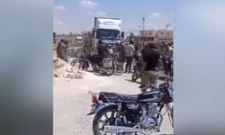 Türkiye-Suriye sınır hattı karıştı! TIR'lara saldırıldı, bayraklar parçalandı