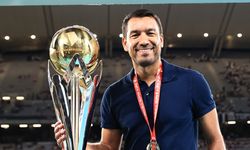 Van Bronckhorst'tan maç değerlendirmesi: 5-0'lık sonuç her zaman elde edilmez