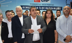 CHP'li başkanın aracı kurşunlandı