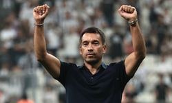 Beşiktaş Teknik Direktörü van Bronckhorst'tan Mourinho'ya övgü dolu sözler