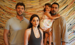 Aynadaki Yabancı uyarlama mı? Konusu ne?