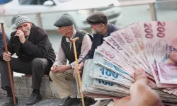 Emekliler dikkat! Yeni torba yasa ile maaşlardan yüzde 25 kesinti olacak!