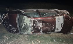 Kütahya’da otomobil tarlaya devrildi: 1 ölü, 1 ağır yaralı