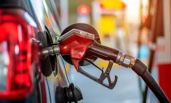 Akaryakıta çifte zam: İzmir’de motorin 74 lirayı aştı