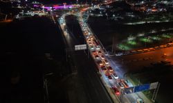 Tatil bitti, dönüş başladı: Ege yollarında sürücüler uzun kuyruklarla karşı karşıya
