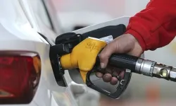 Benzin zammı pompaya yansıdı: İzmir’de litre fiyatı 65,75 TL oldu